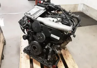 Motor Diesel - Audi A4, S4 (2009) CAPA 059 100 098 LX - Bild 1