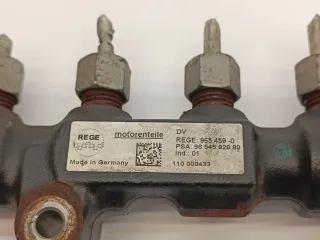 Einspritzleiste 9654592680 Peugeot 307 Partner 2008 Citroen Volvo Mazda - Bild 2