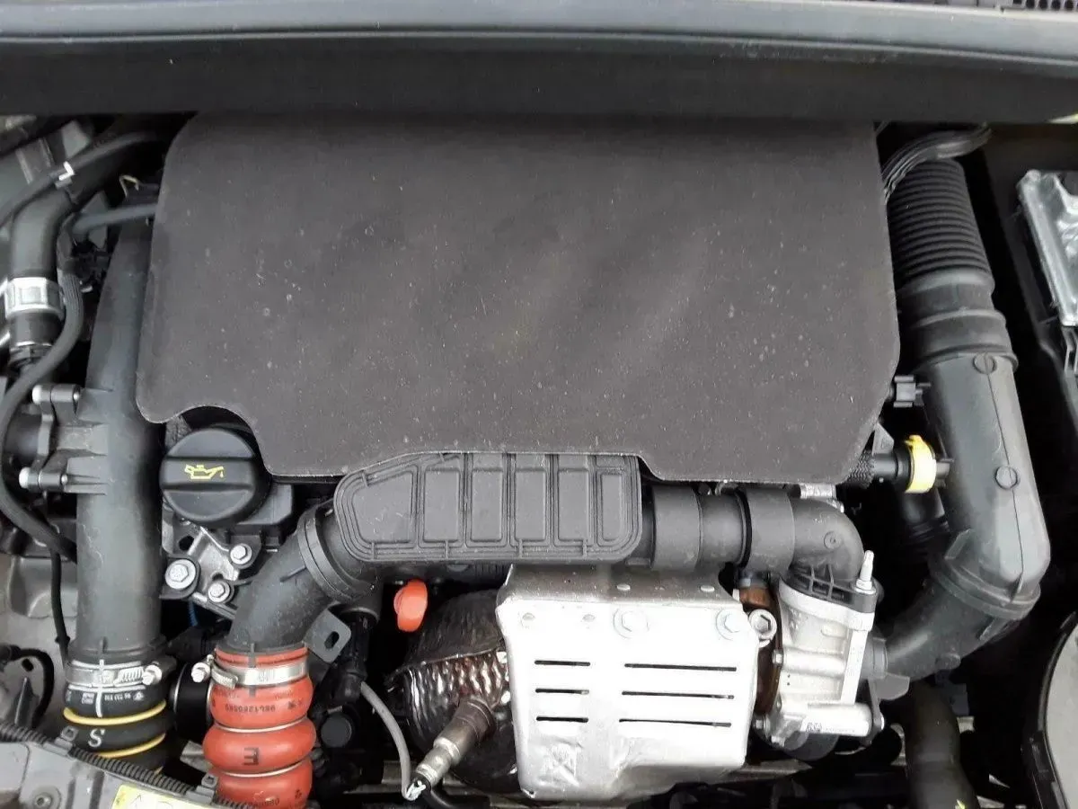 Motor Citroen DS 3 1.2 PureTech HNP (EB2ADT) 17 TKM 81 KW 110 PS - Bild 1