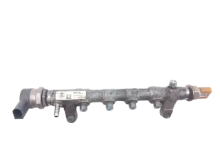 Einspritzleiste Verteiler 03L130089P VW Audi Seat Skoda - Bild 2
