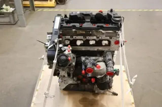 Motor Diesel - VW Golf (2020) DJGA 04L100093KX 92.850km - Bild 2