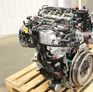 Motor Diesel - VW Golf (2020) DJGA 04L100093KX 108.300km - Bild 2