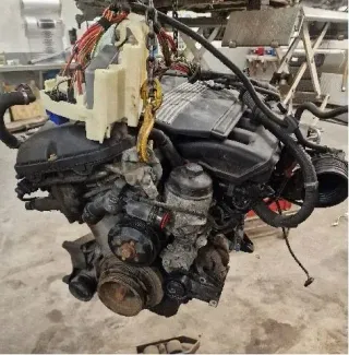 Motor Benzin - BMW X3 (2004) 11 00 0 141 002 - Bild 1