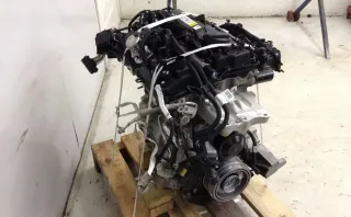 Motor Benzin - BMW X1 (2021) B38-A15A 8.180km - Bild 3