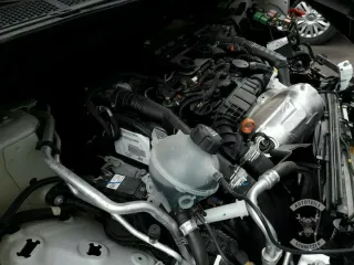 MOTOR PEUGEOT 208 308 2008 Partner Berlingo C3 DV5RD YHY  650 KM - Bild 1