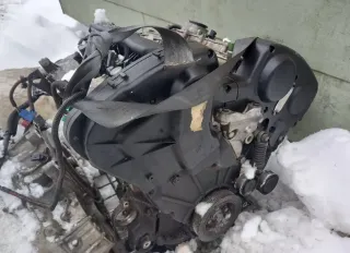 Motor Benzin - Citroen C5 (2005) XFU 0135 JG - Bild 2