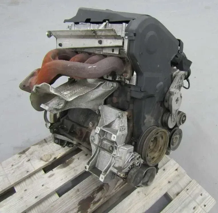 Motor Benzin - Audi A4, S4 (2000) APT 058100031N - Bild 1