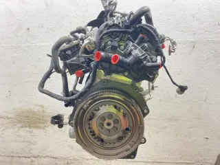 Motor Benzin - Audi Q2 (2019) DKRF 04C 100 098 K 39.360km - Bild 1
