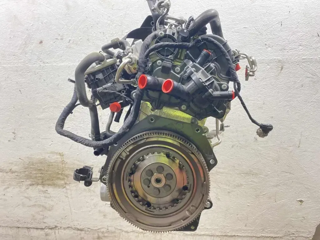 Motor Benzin - Audi Q2 (2019) DKRF 04C 100 098 K 39.360km - Bild 1