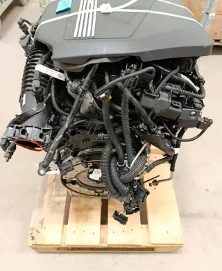 Motor Benzin - BMW 2-Series (2024) 11005A64D42 7.960km - Bild 2