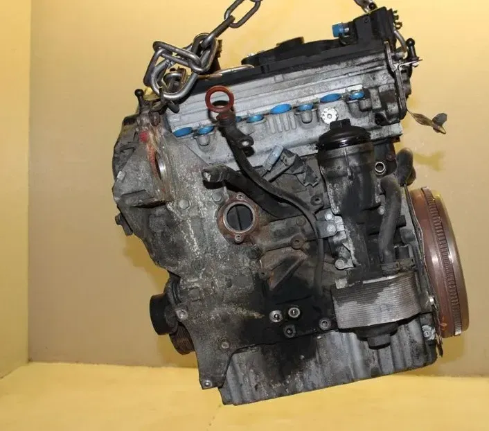 Motor Diesel - Skoda Superb (2009) CBBB 03L 100 090 X - Bild 1