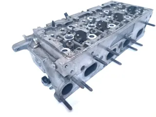 Zylinderkopf 04L103373E VW Audi Seat Skoda CLHA CLHB 1.6 TDI - Bild 2