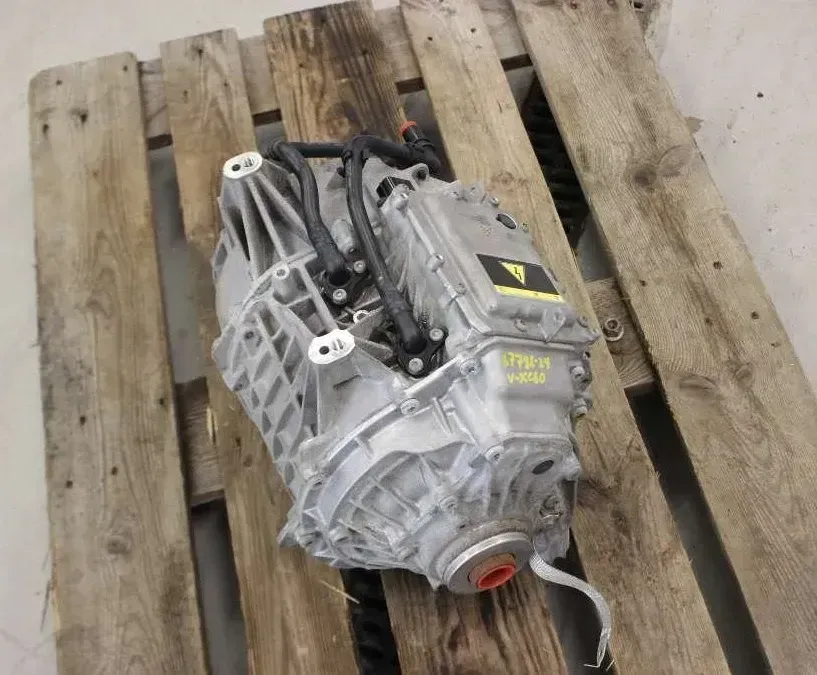 Motor Elektro - Volvo XC60 (2024) B4204T52 74.180km - Bild 1