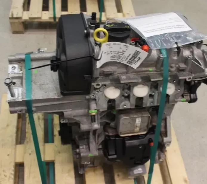 Motor Benzin - Skoda Scala (2020) DKRF 04C100098M 50.740km - Bild 1