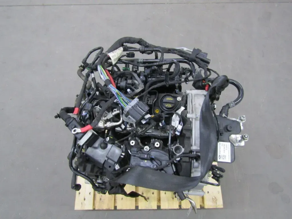 Motor Benzin - Ford Fiesta (2022) 2521467 44.930km - Bild 1