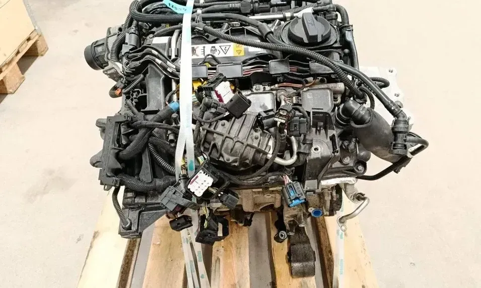 Motor Benzin - BMW 1-Series (2020) B38-A15A 11005A07710 114.090km - Bild 1