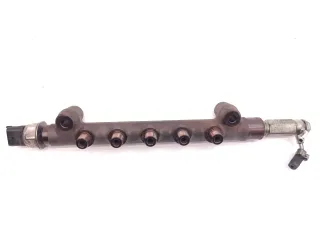 Einspritzleiste Verteiler 55490702 Opel Mokka Astra Zafira Insignia - Bild 2
