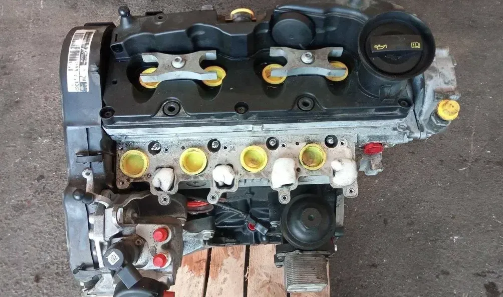 Motor Diesel - Skoda Yeti (2014) CFHC 03L100091B - Bild 1