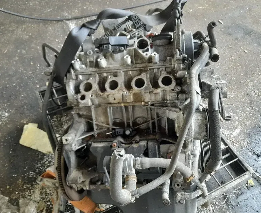 Motor Benzin - Seat Altea (2011) CBZB 03F 100 031 - Bild 1