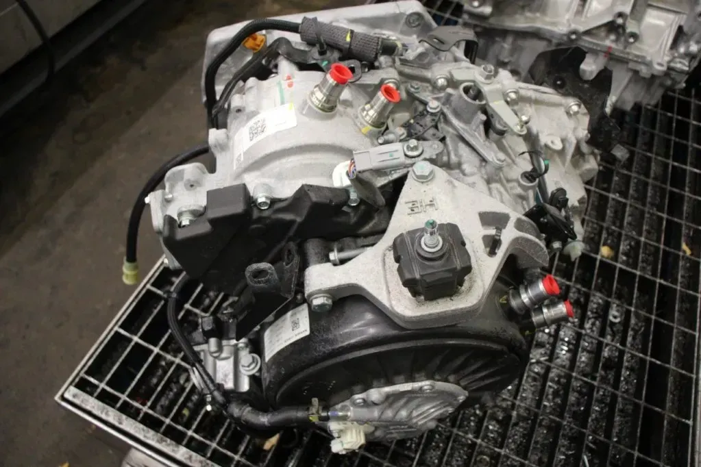 Automatikgetriebe - Renault Arkana (2023) 320109588R 5.620km - Bild 1