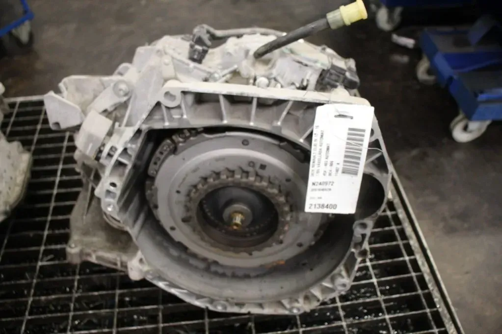 Automatikgetriebe - Renault Clio (2015) 320104062R 114.820km - Bild 1