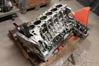Motor Benzin - BMW 4/i4-Series (2016) S55-B30A 11 00 2 433 194 - Bild 1