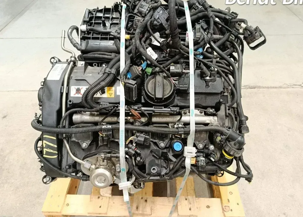 Motor Benzin - BMW 1-Series (2019) B48-B20A 11002455342 - Bild 1