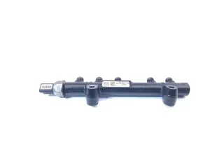 Einspritzleiste Verteiler 9685297580 Ford Volvo Peugeot Citroen Mazda - Bild 1