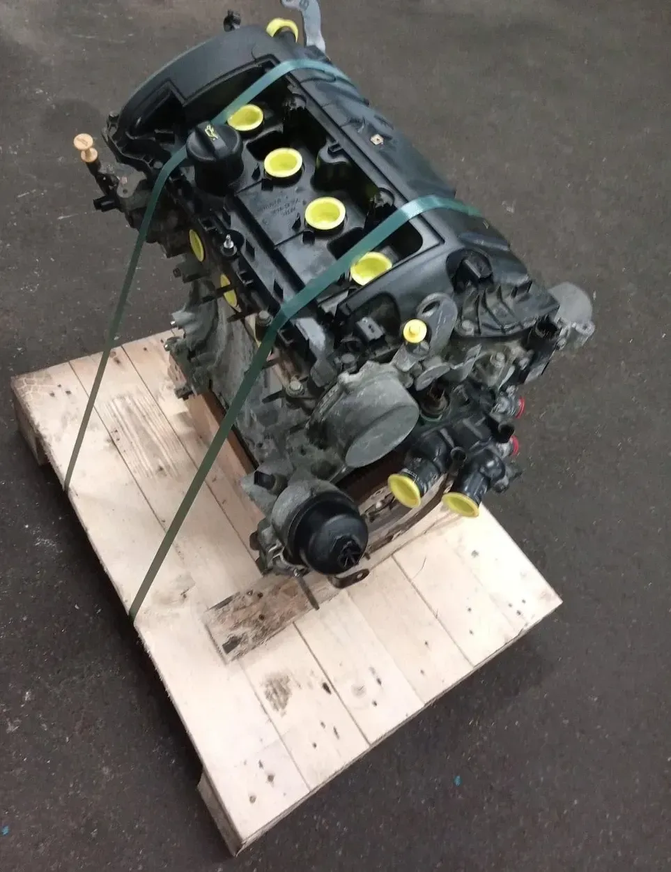 Motor Benzin - Citroen C3 (2010) 8FP 0135QZ - Bild 1