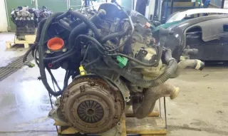 Motor Benzin - Citroen C5 (2005) RFJ 0135KL - Bild 4