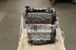 Motor Diesel - Skoda Superb (2021) 05L100031DX 44.740km - Bild 1