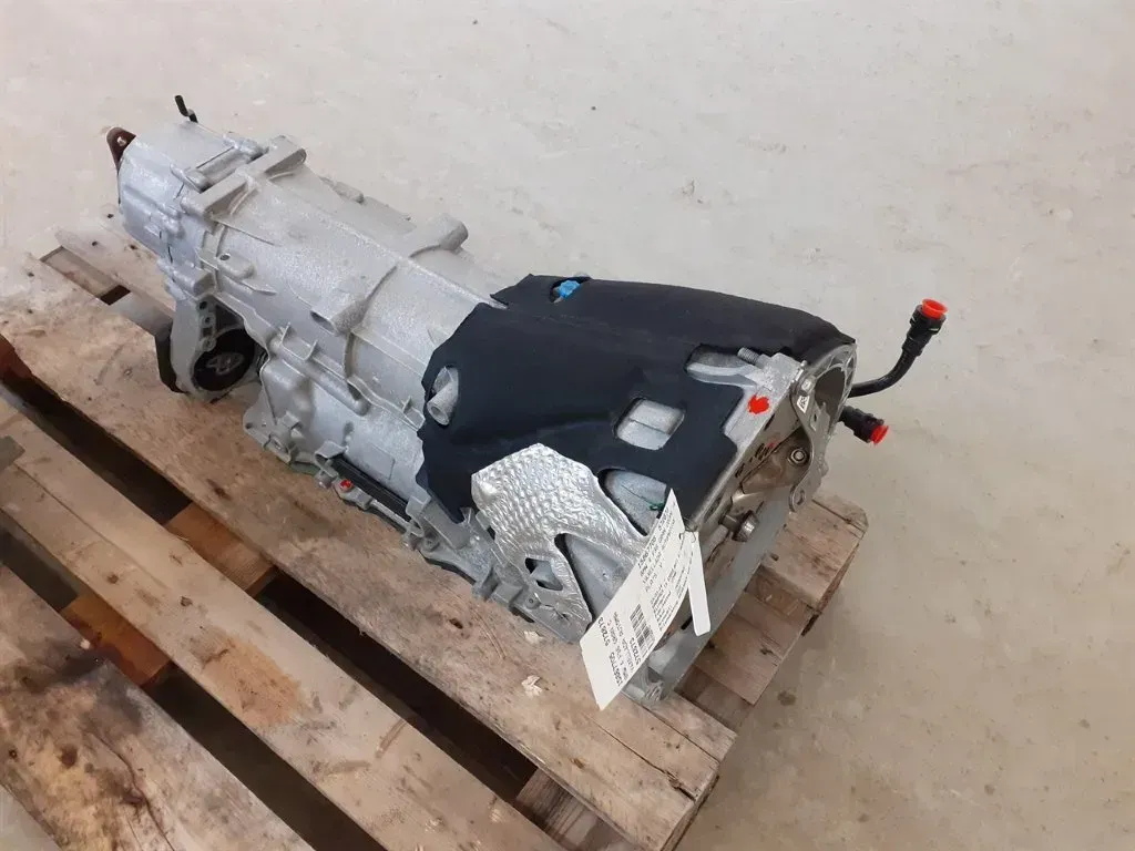 Automatikgetriebe - BMW 4/i4-Series (2020) GA8HP50X 24009487620 42.240km - Bild 1