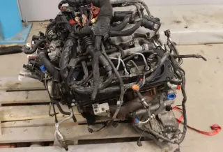 Motor Diesel - Audi A8, S8 (2011) CDSB 057100031EX - Bild 2