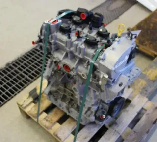Motor Benzin - Audi Q3 (2023) DXDB 05E100032D 7.330km - Bild 1