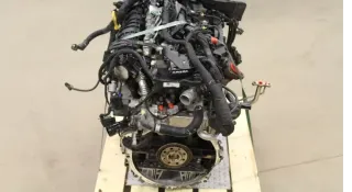 Motor Diesel - Hyundai i40 (2012) D4FD 133L12AU00 - Bild 2