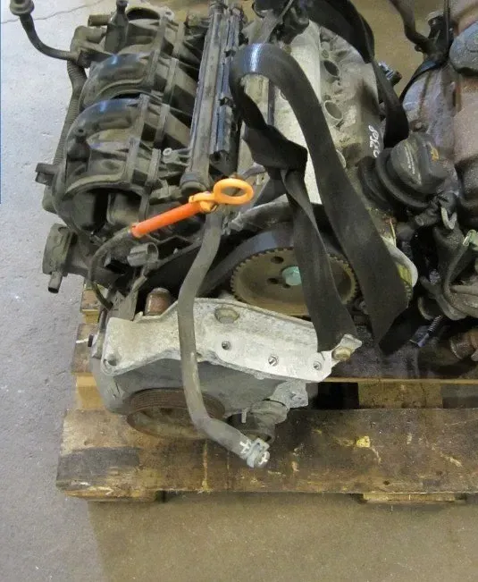 Motor Benzin - Seat Cordoba (2003) BBY 112.490km - Bild 1
