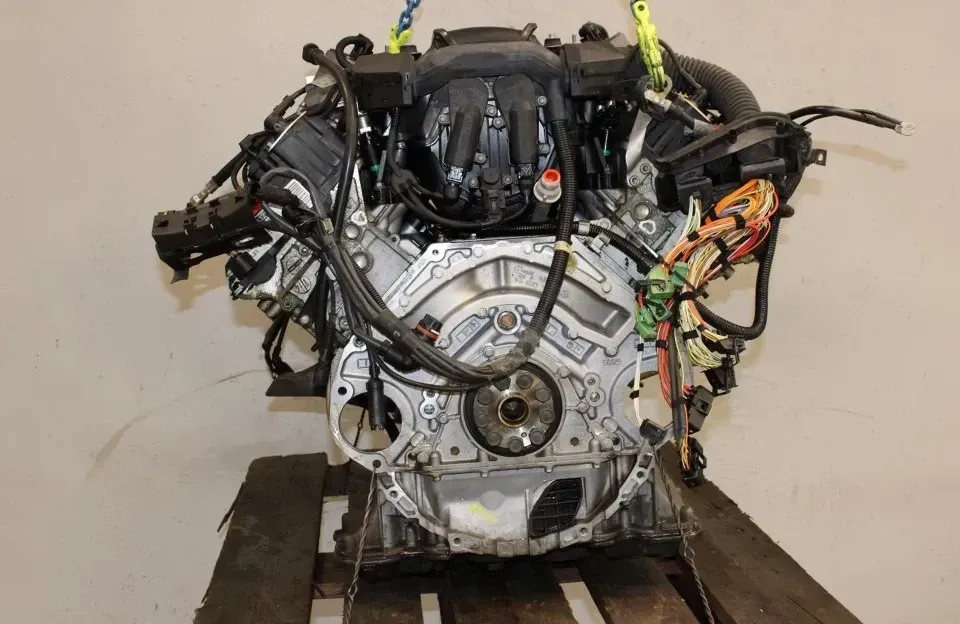 Motor Benzin - BMW 7-Series (2007) N62-B48B 11000439104 - Bild 1