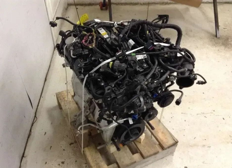 Motor Benzin - BMW 3-Series (2020) B48-B20B 75.740km - Bild 1