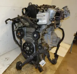 Motor Benzin - VW Polo (2012) CBZC 03F 100 091 A - Bild 2