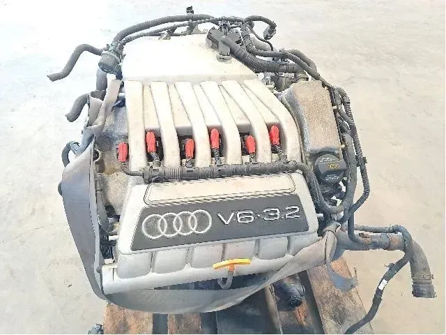 Motor Benzin - Audi A3, S3 (2006) BMJ A 022 100 034 CX - Bild 1