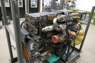 Motor Diesel - Mercedes (2019) 470913 - Bild 2