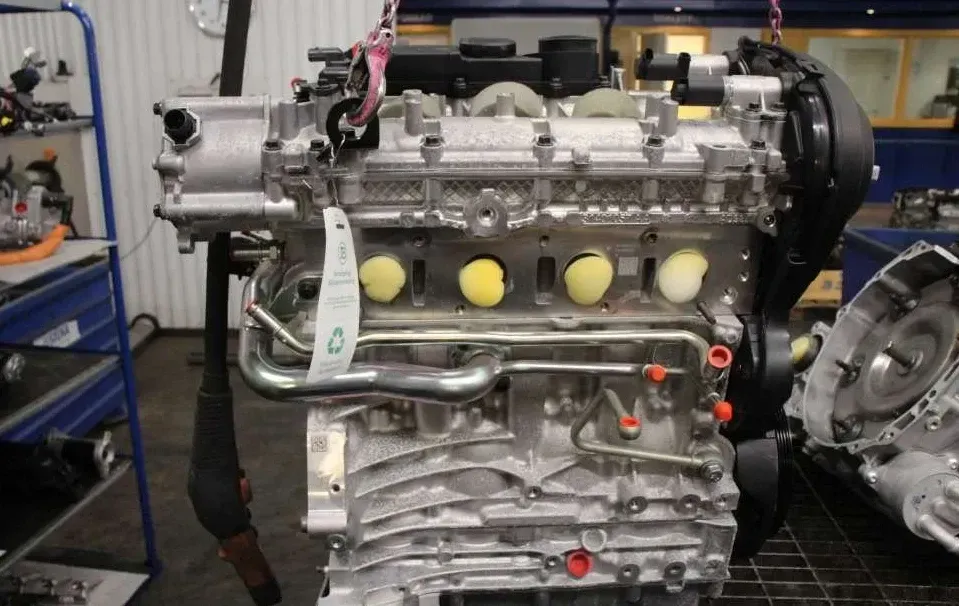 Motor Benzin - Volvo V60 Cross Country (2020) 6906533 36010306 7.040km - Bild 1