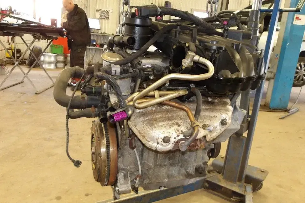 Motor Benzin - Skoda Octavia (2003) BFQ - Bild 1