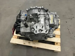 Automatikgetriebe - Ford Transit (2024) 2656109 26.100km - Bild 1